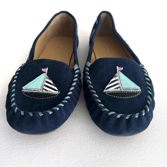 Talbots Everson Driving Moccasins Suede with Sailboat Appliqué Size 9.5 - Picture 3 of 12